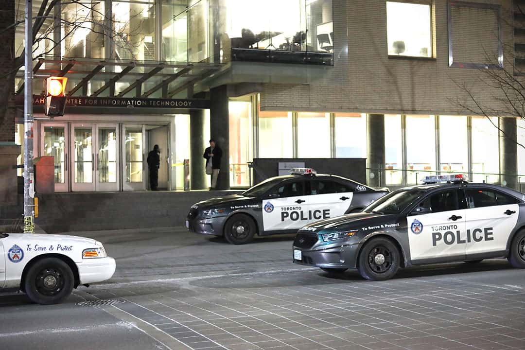 Police cruisers could be seen outside of Bahen Centre. ADAM A. LAM/THE VARSITY